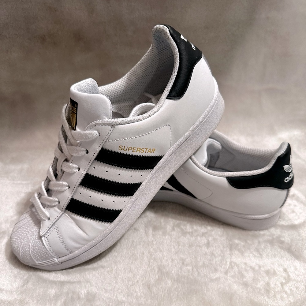 Adidas Superstar J